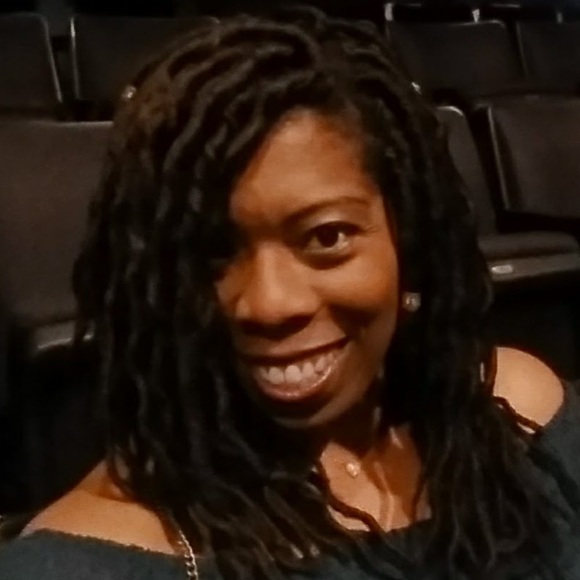 Meet your Posher, Shalonda - Picture 1 of 1